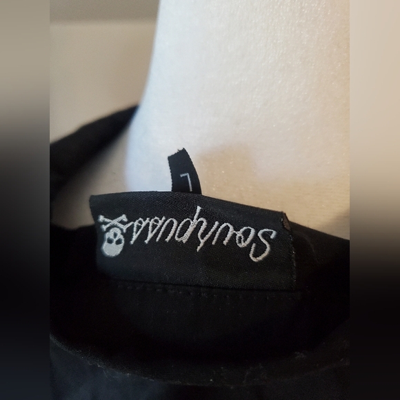 Sourpuss RayGun Pew Pew Button-up - Picture 11 of 12